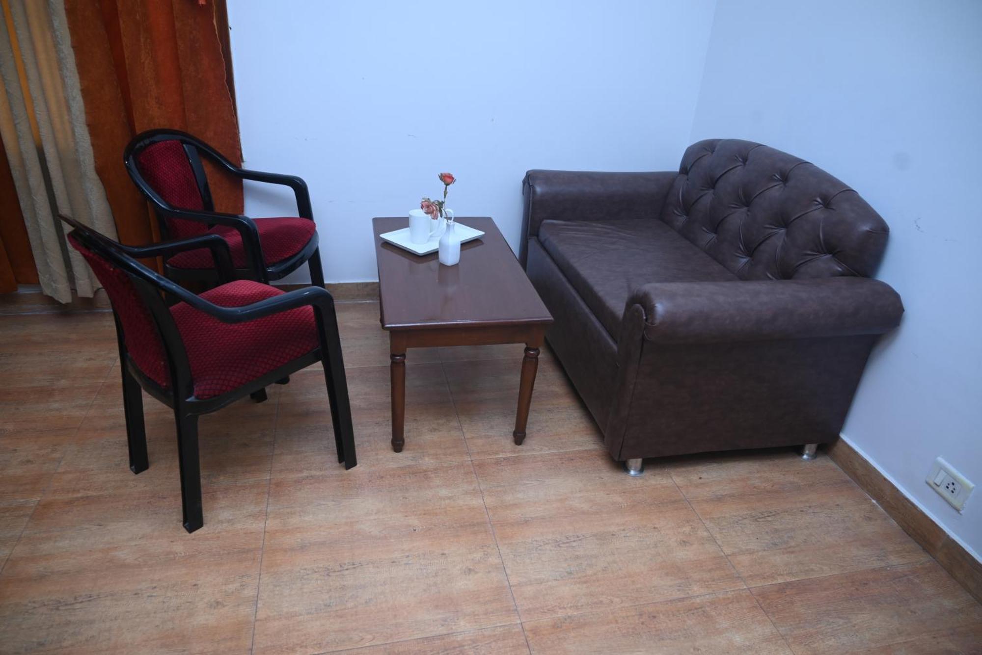 Hotel Surya Plaza Kotdwara Екстер'єр фото